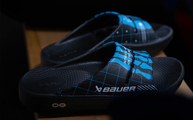 esqueleto bauer 0R40F124 sandalia con tiras limitadas ooahh para hombre OOFOS