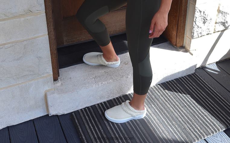 beige 0R40F109 zapato tipo mule oocoozie para mujer OOFOS