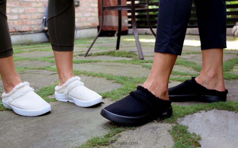 negro 0R40F104 zapato tipo mule oocoozie para mujer OOFOS